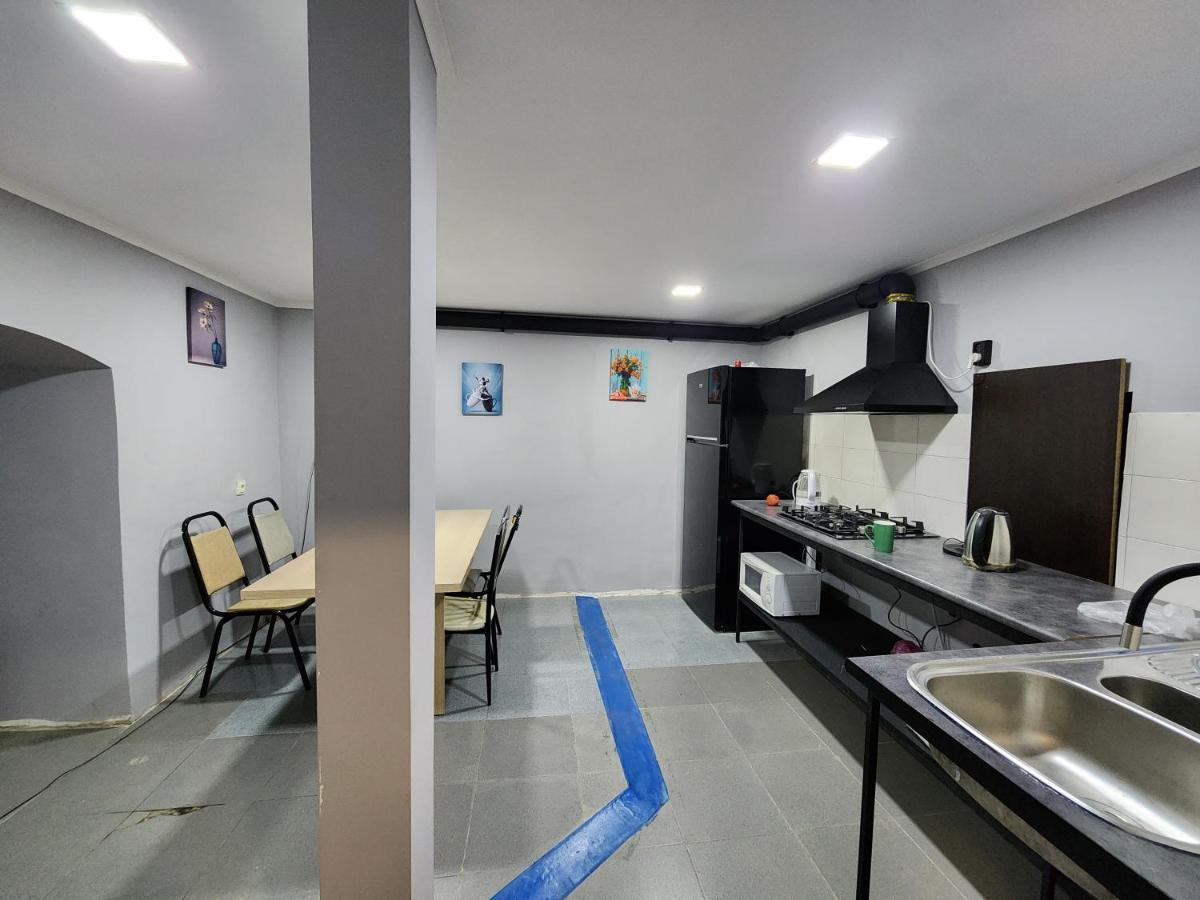 Gala Hostel Тбилиси Экстерьер фото